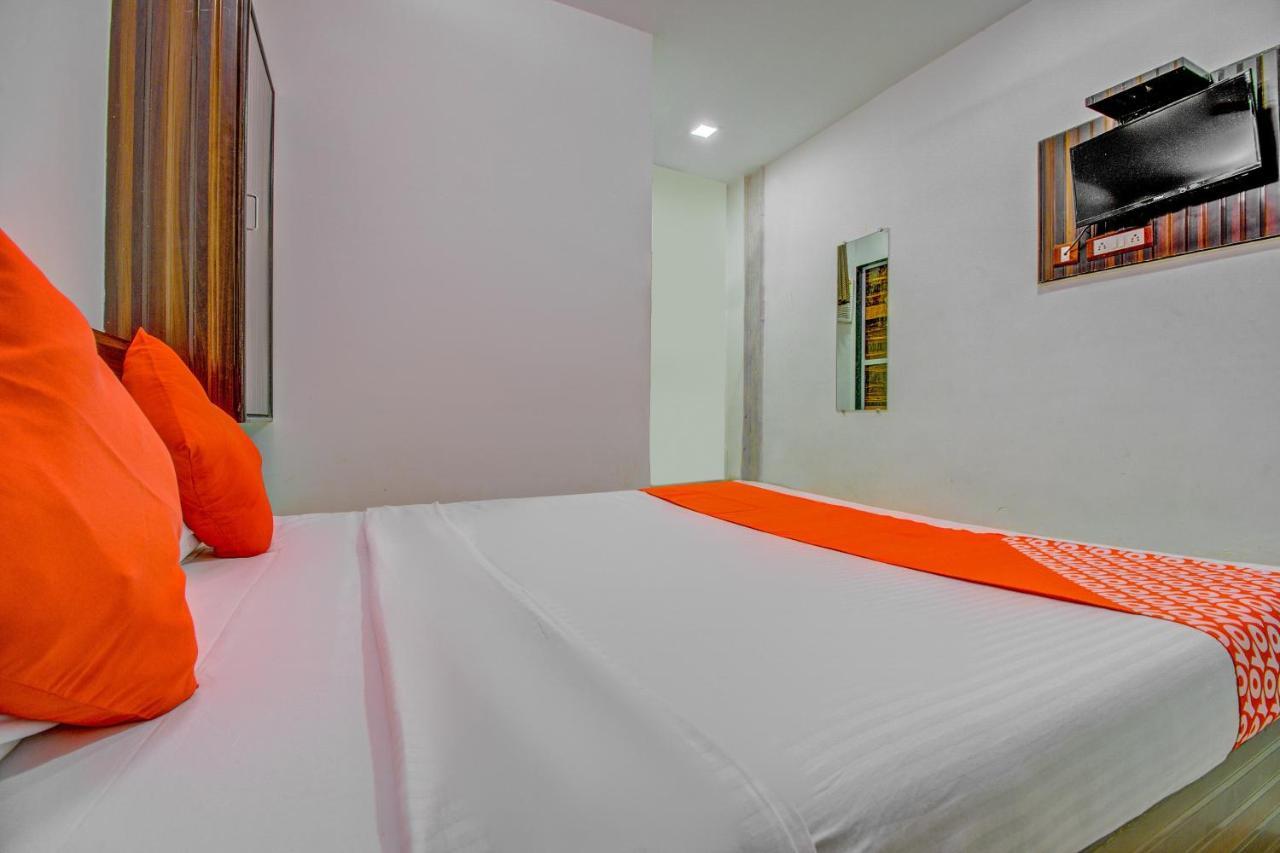 Oyo 76486 Silver Moon Mumbai