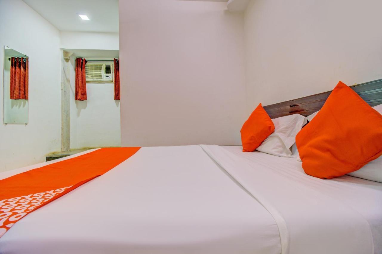 Oyo 76486 Silver Moon 2* Mumbai