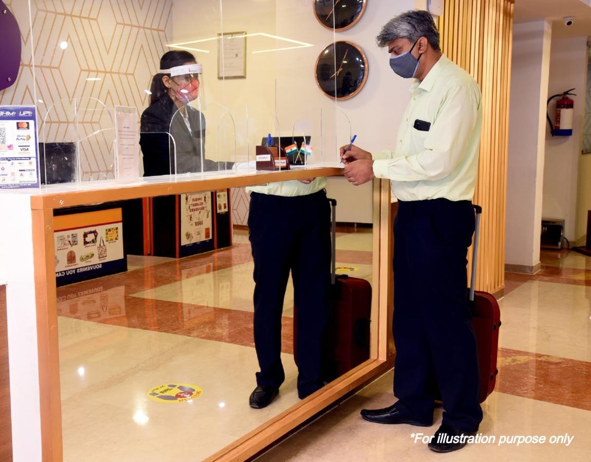 Oyo 76486 Silver Moon Hotel Mumbai
