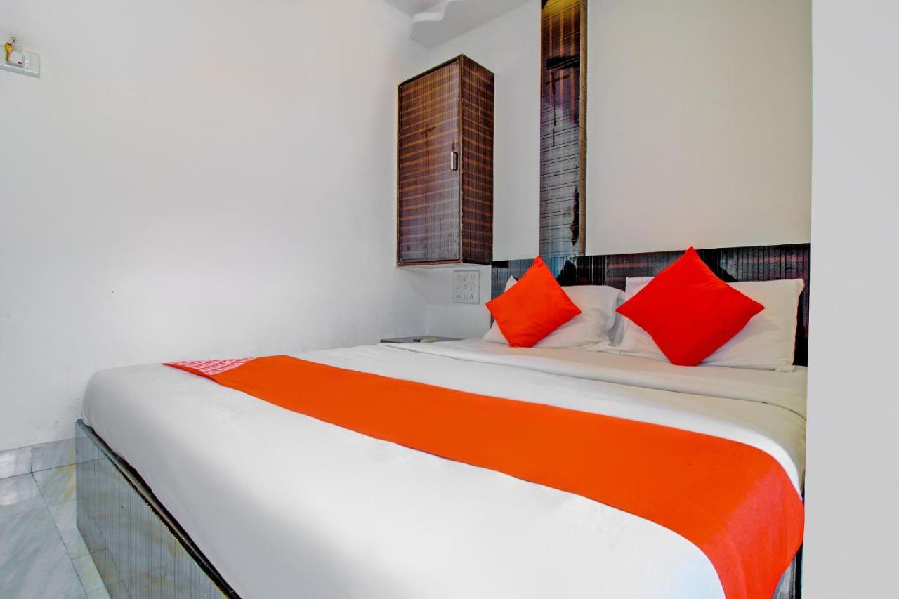 Oyo 76486 Silver Moon Hotel Mumbai