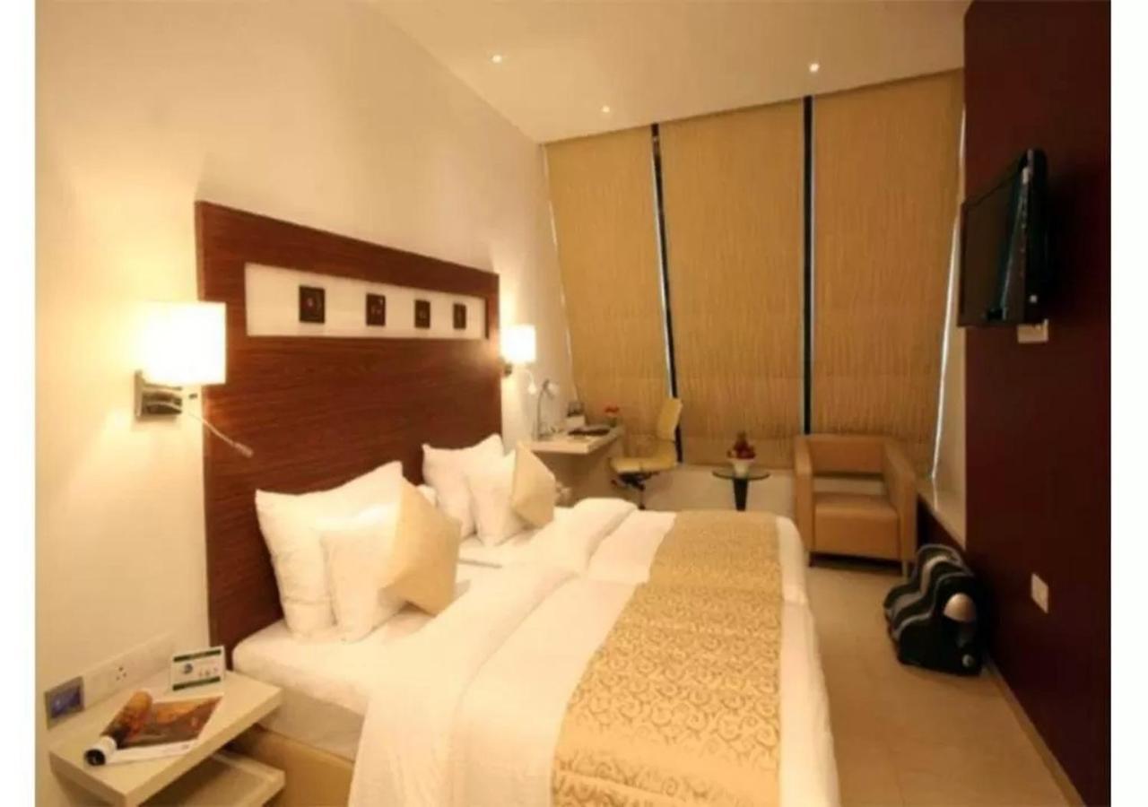 Suncity Premiere, Near To Airport