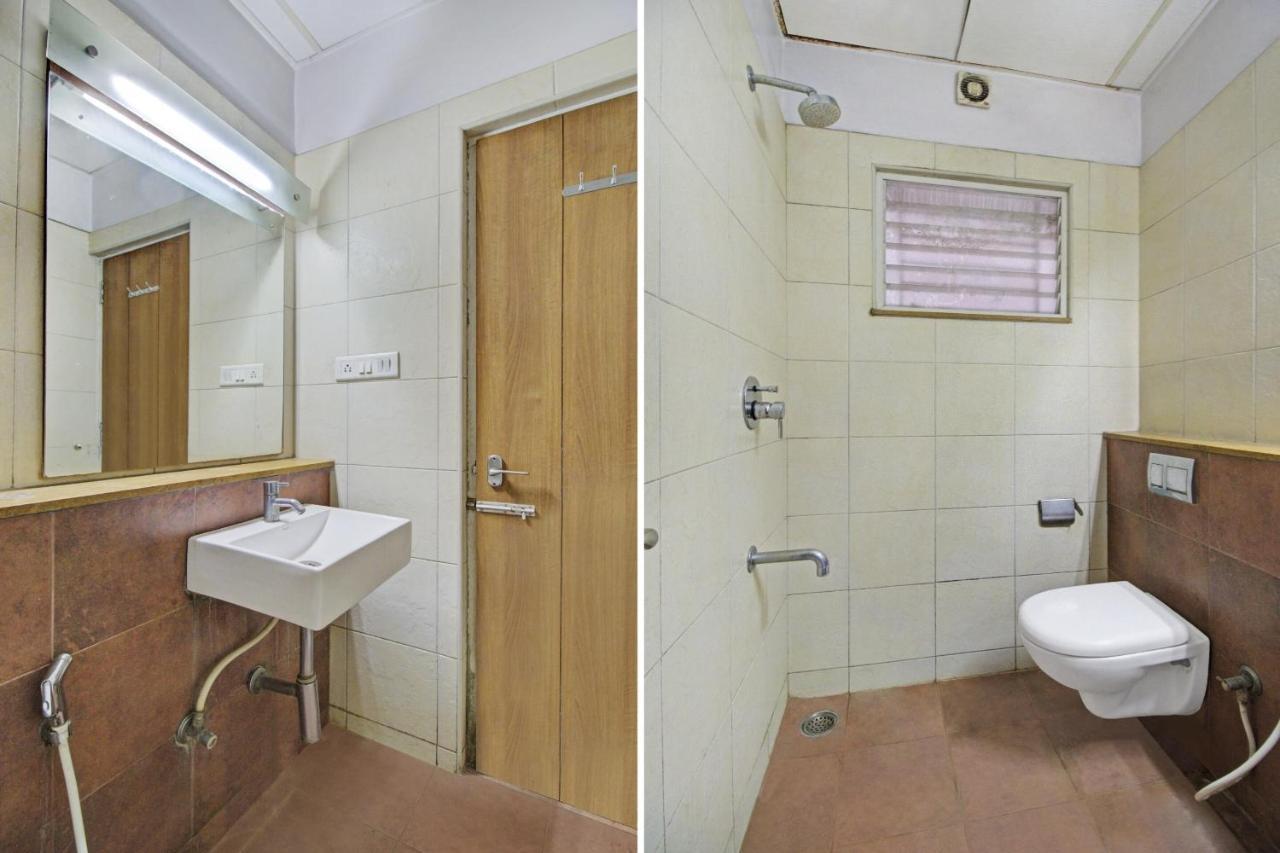 Hotel Vaccinated Staff- Oyo 1784 Ascot Mumbai