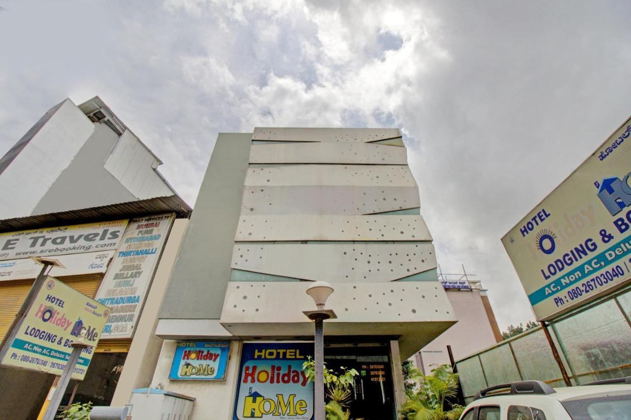 Hotel Vaccinated Staff- Oyo 1784 Ascot Mumbai