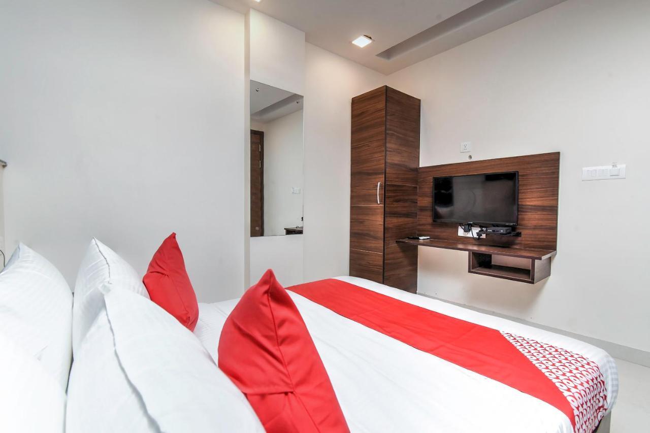 Hotel Oyo 80295 Basera 3*