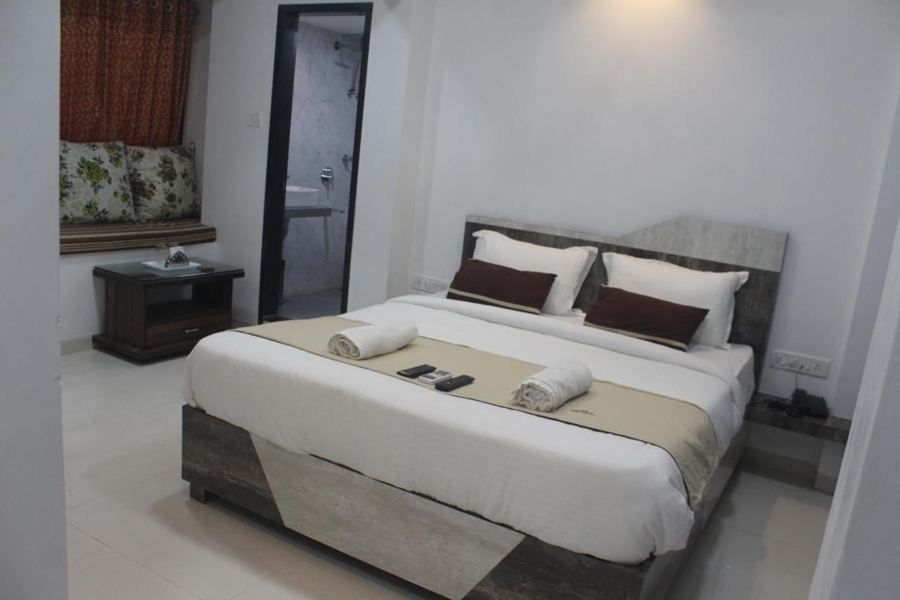 Park Andheri West Hotel