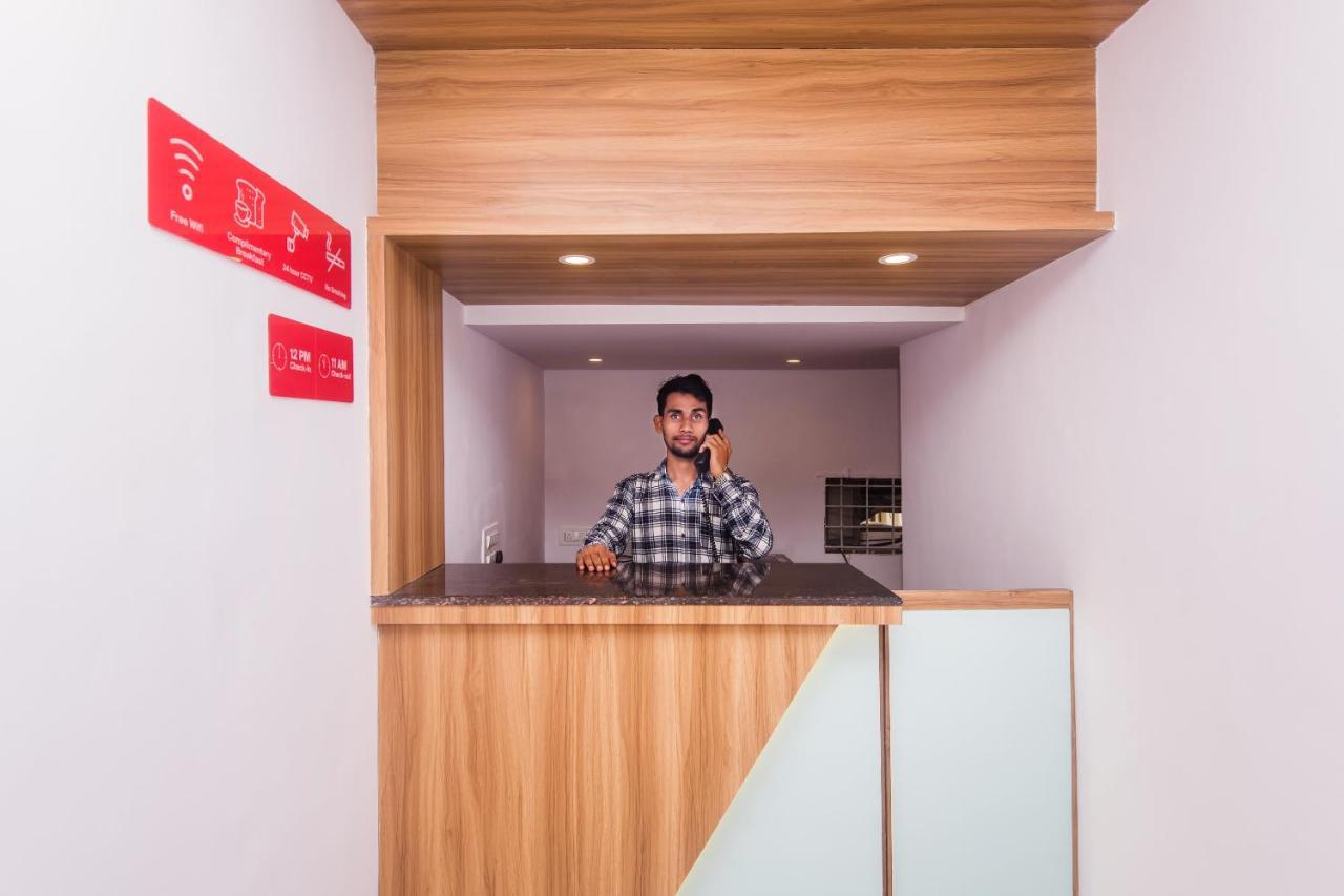 Oyo 46995 Grand Plaza 3* Mumbai