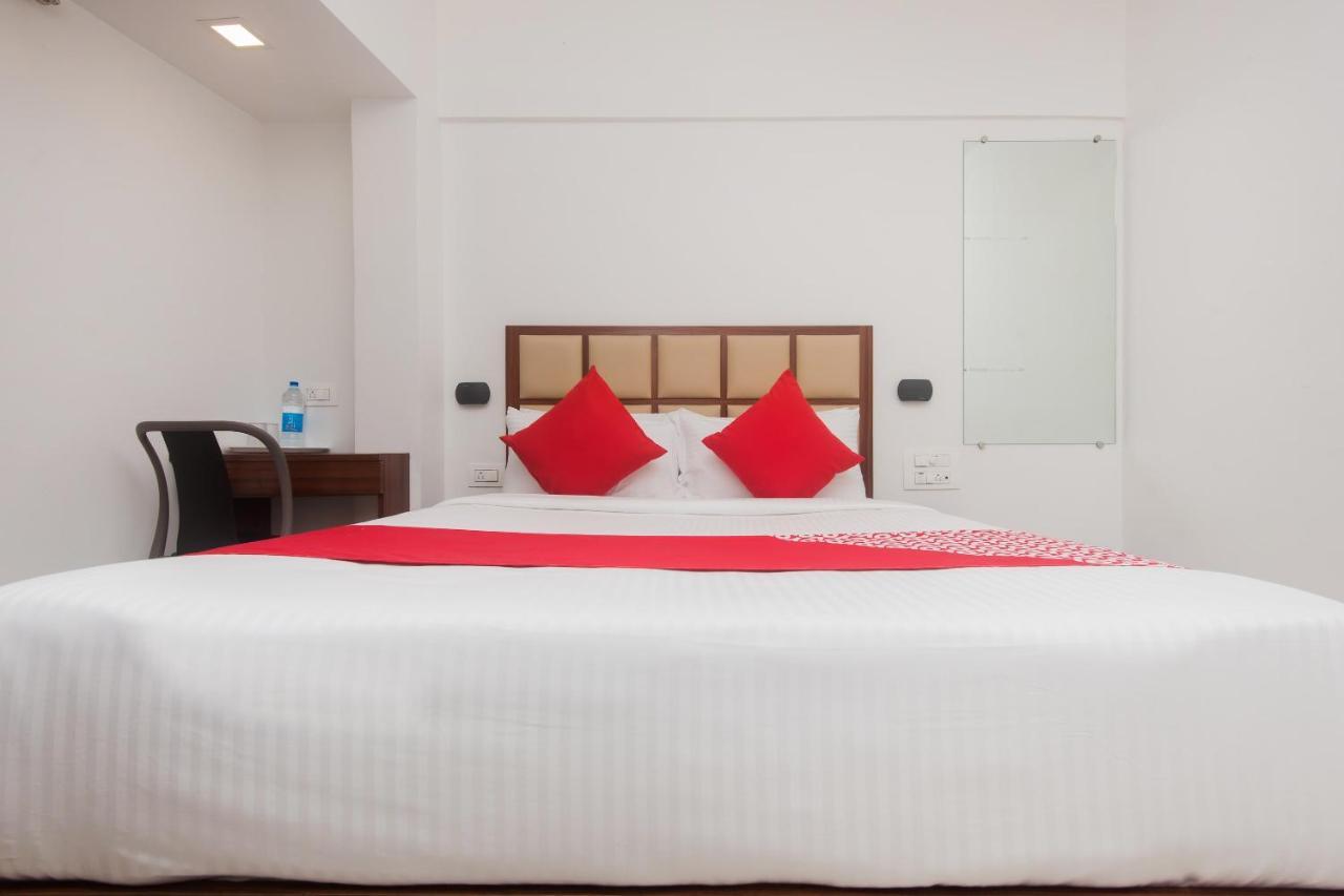 Hotel Oyo 46995 Grand Plaza Mumbai