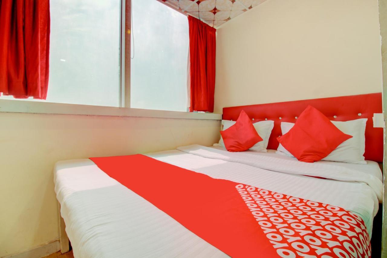 Hotel Oyo Sakinaka Near Chhatrapati Shivaji International Airport 3*