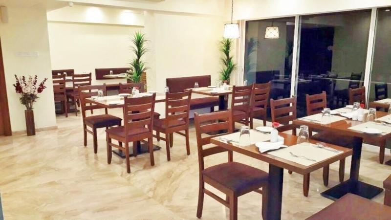 Fabexpress Nirvana Grace Hotel 3*