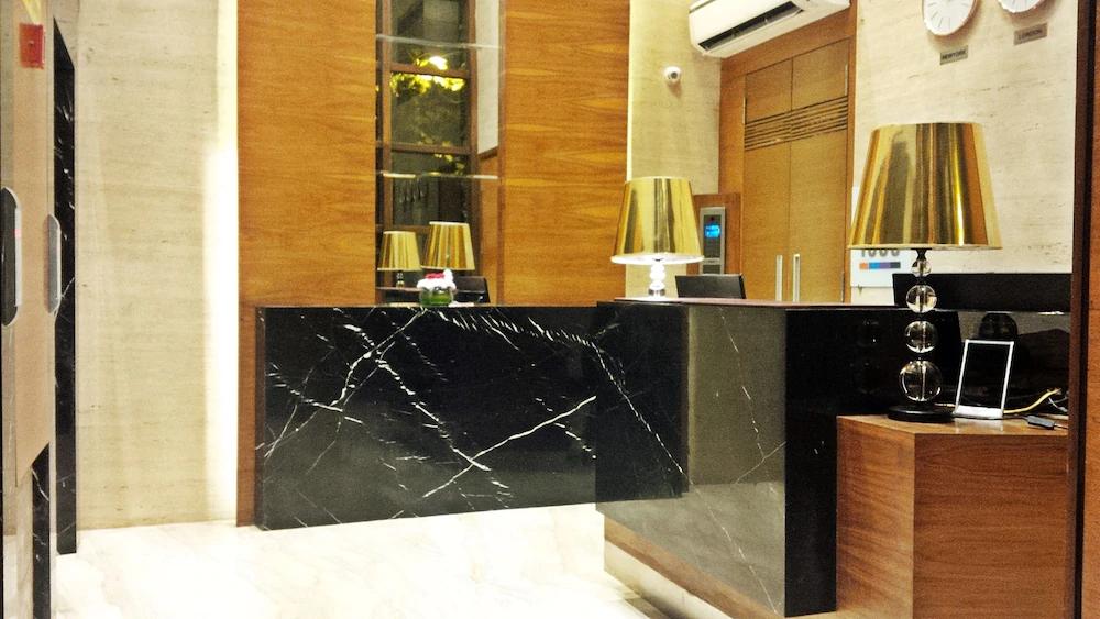 Fabexpress Nirvana Grace 3* Mumbai