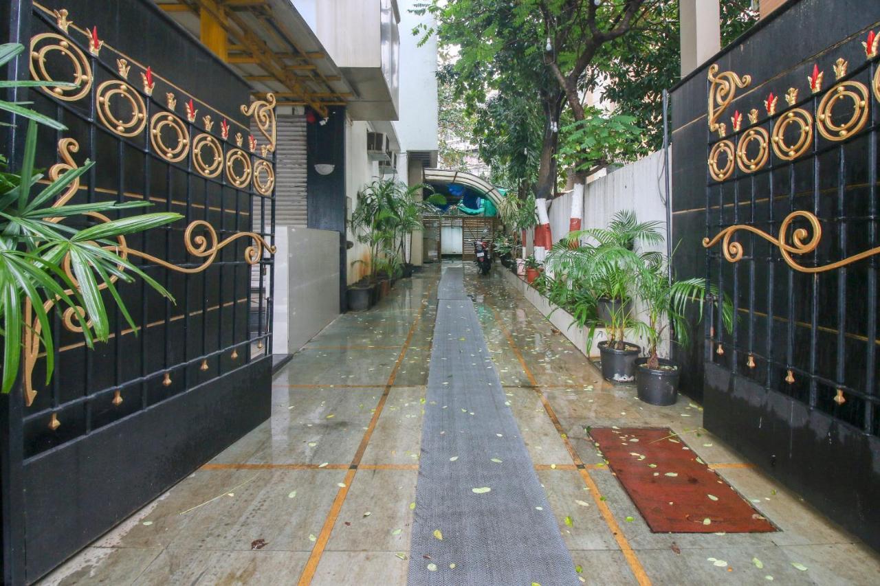 Hotel Vaccinated Staff- Capital O75414 Dream Residency