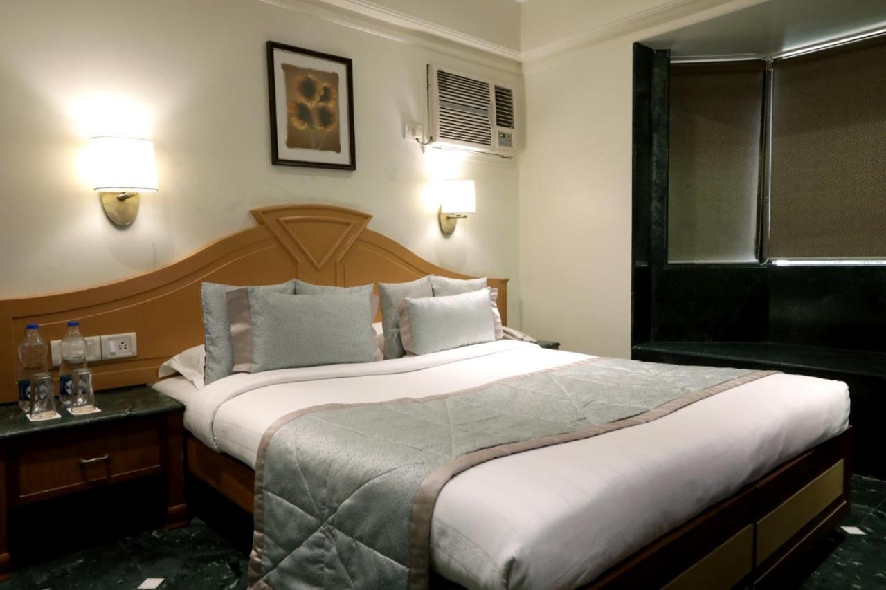 Sai Leela Hotel *