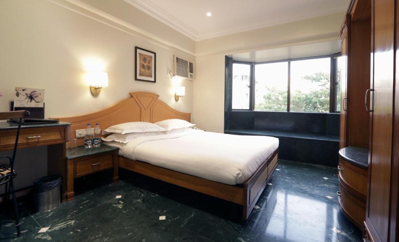 Sai Leela Hotel *