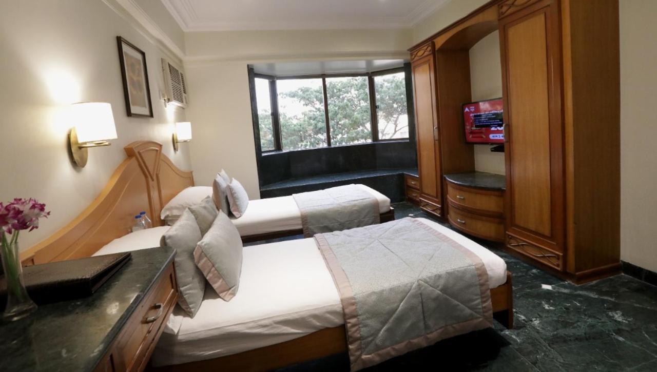 Hotel Sai Leela *