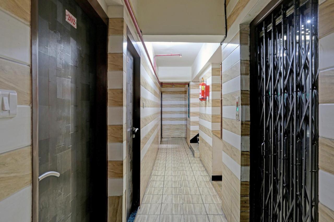 Capital O 79386 Hotel Emirates Hotel Mumbai