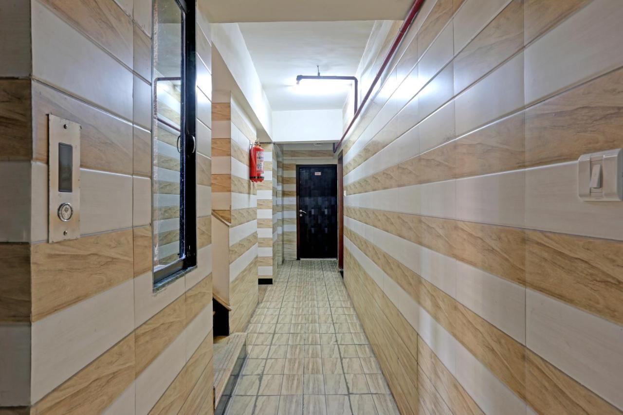Capital O 79386 Hotel Emirates