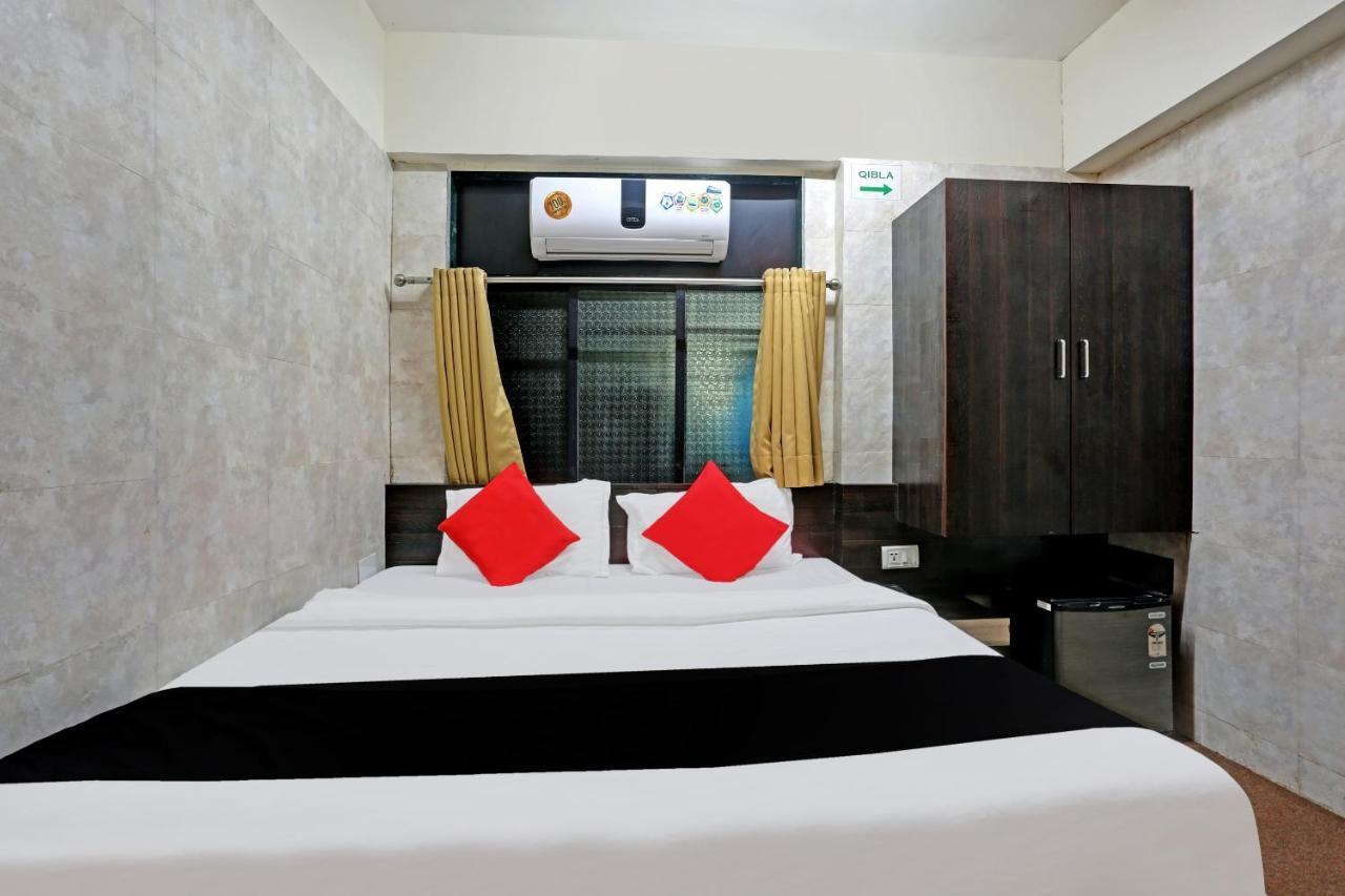 Hotel Capital O 79386 Hotel Emirates 3*