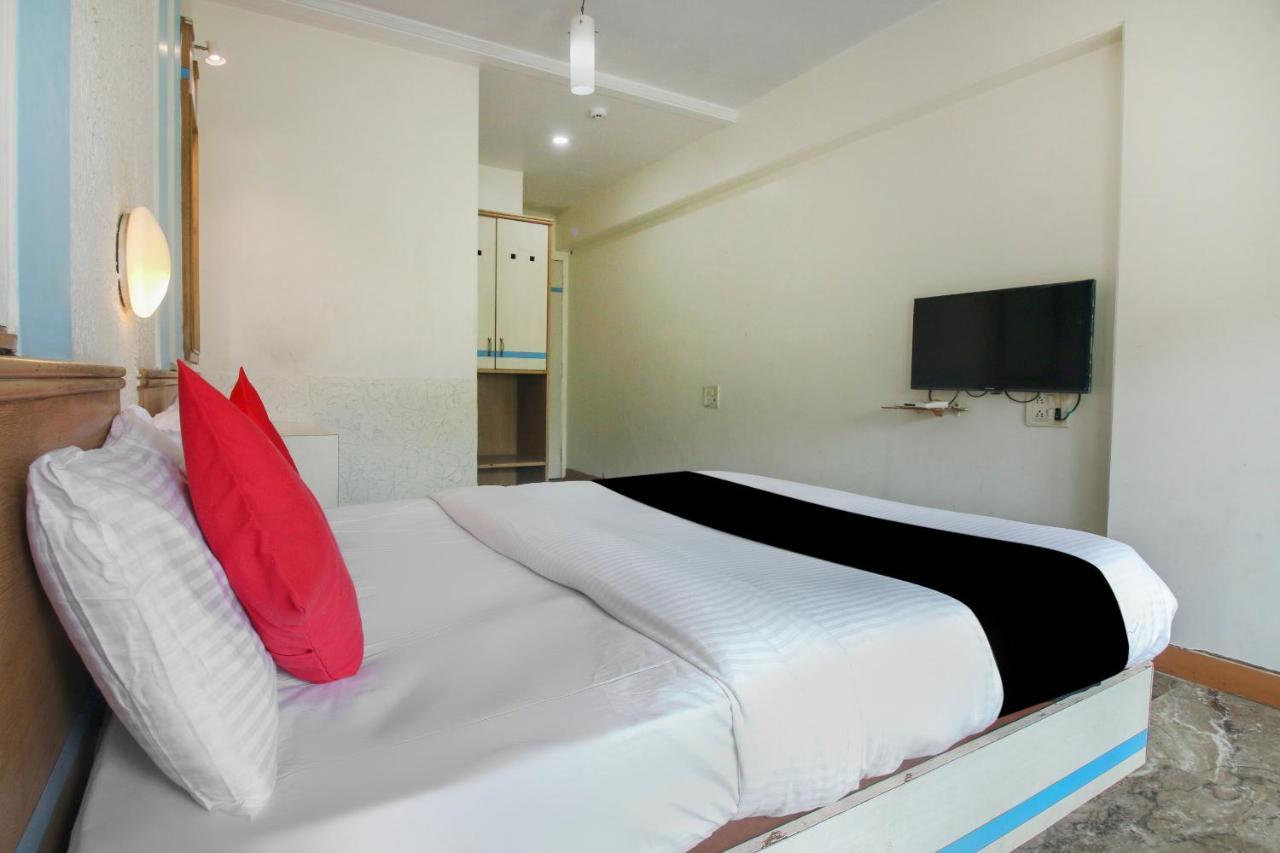 Vaccinated Staff- Capital O75414 Dream Residency 3* Mumbai