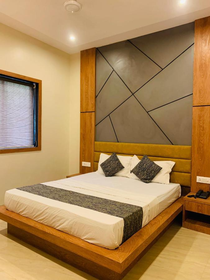 Rabis Hotel 3*