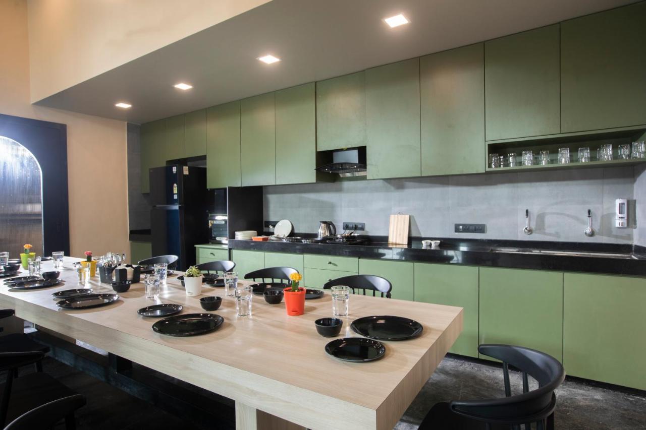 Hostel Mayura Aureole Coliving *