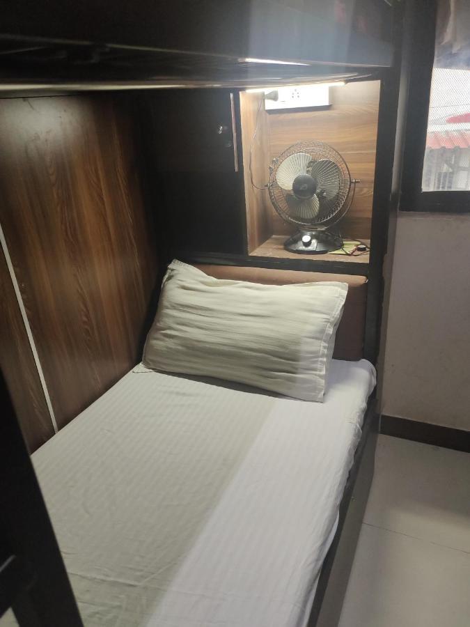 Almas Andheri West 3*