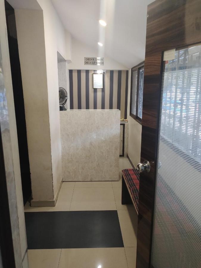 Hotel Almas Andheri West