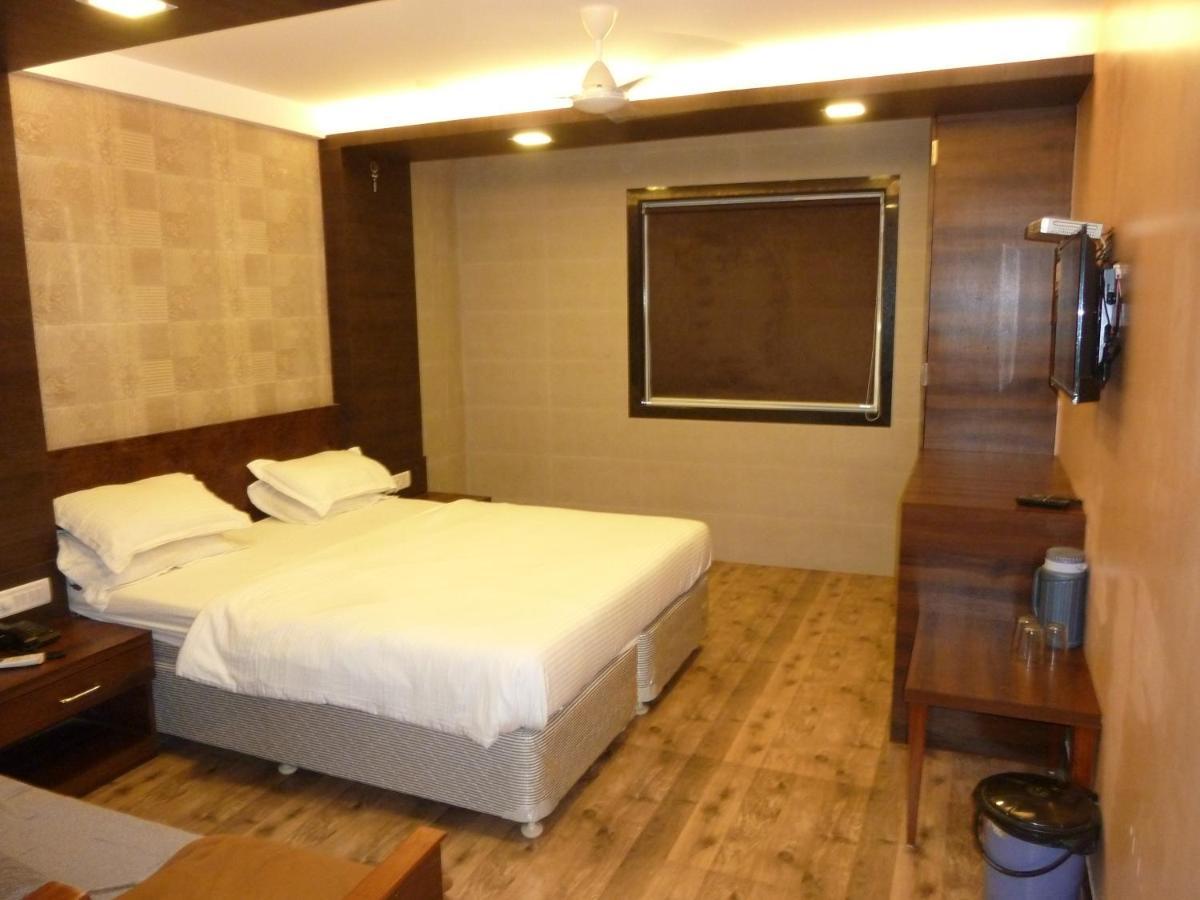 Hotel Orient Palace 2*