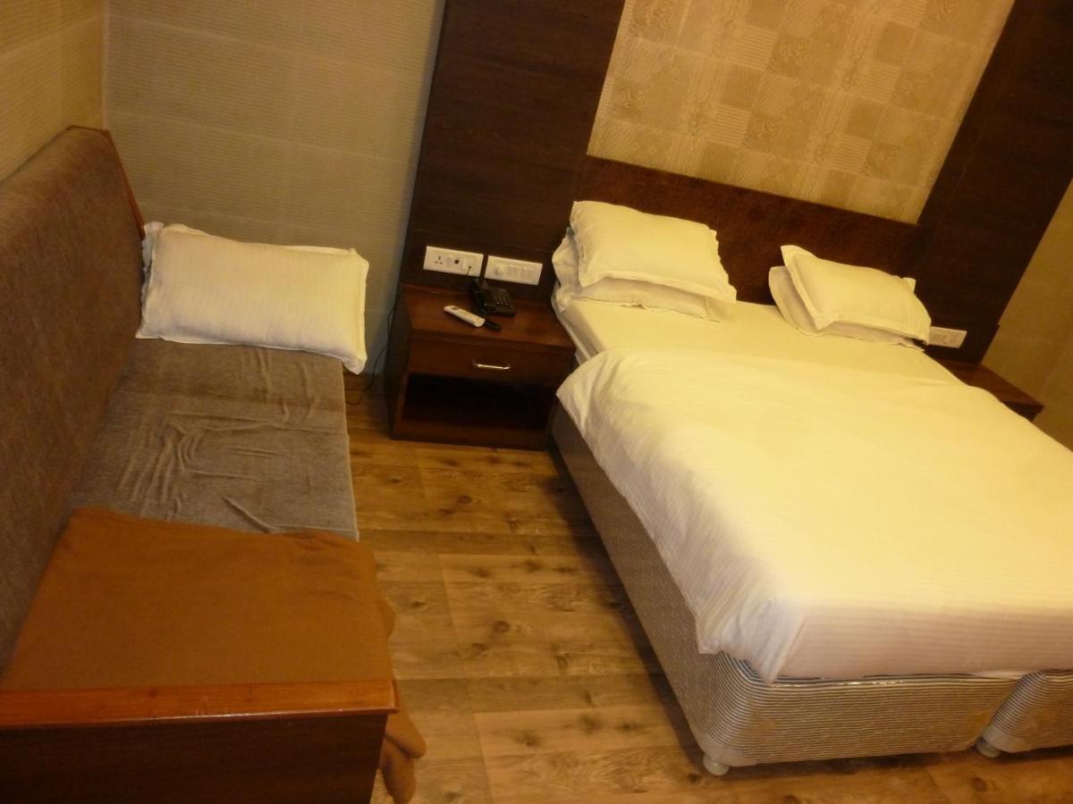 Hotel Orient Palace 2*