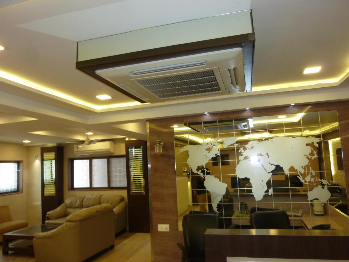 Orient Palace Hotel 2*