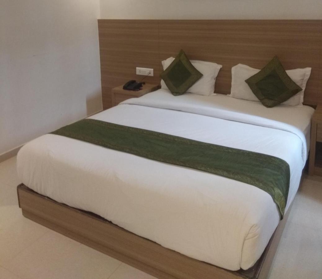 West Blue Hotel Mumbai