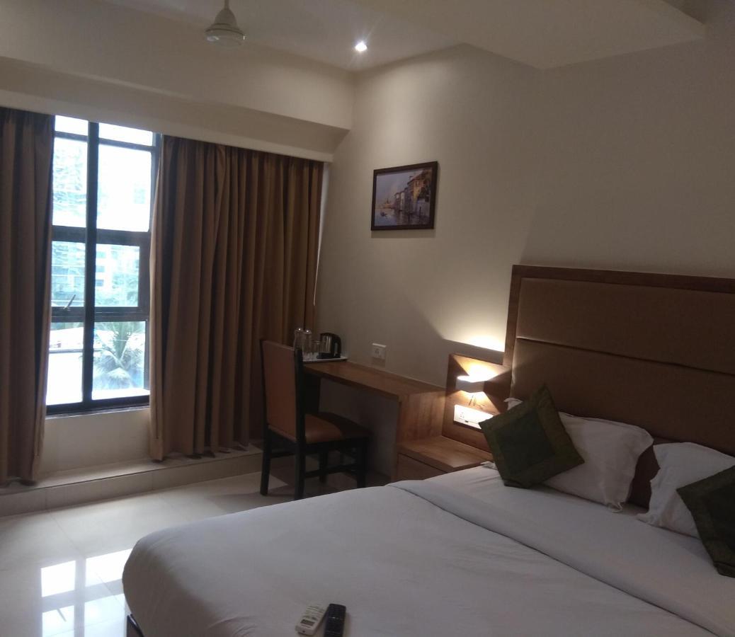 West Blue Hotel 3*