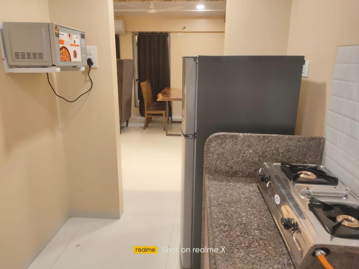 Osi Bandra West * Mumbai