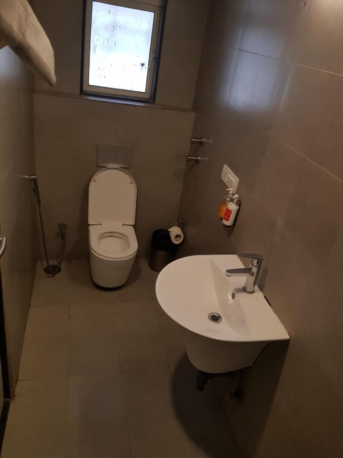 Unicontinental 2*