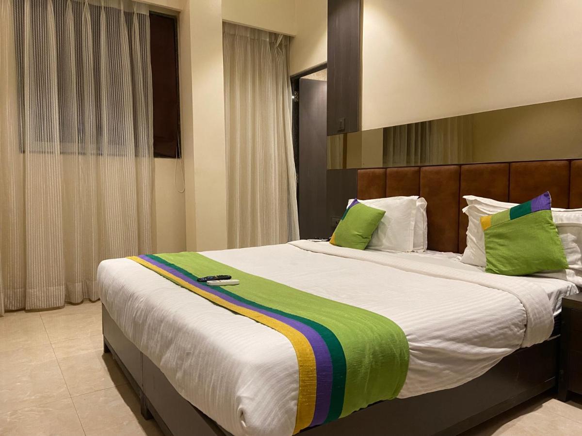 Oyster Andheri West