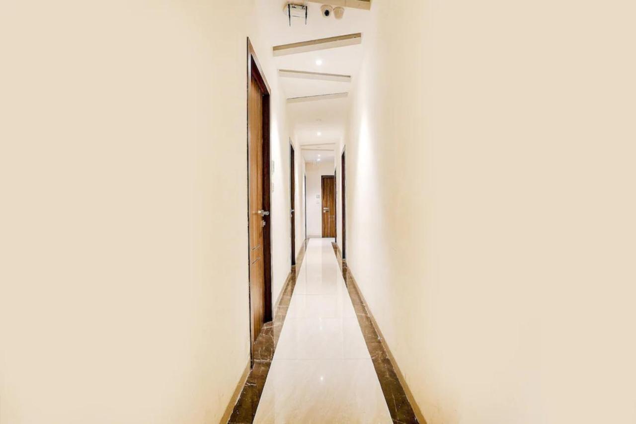 Hotel Fabexpress Victoria Grand 3*