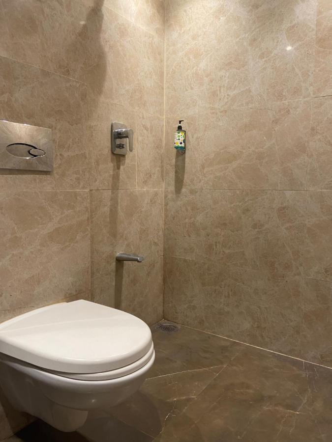 Hotel Oyster Andheri West 3*