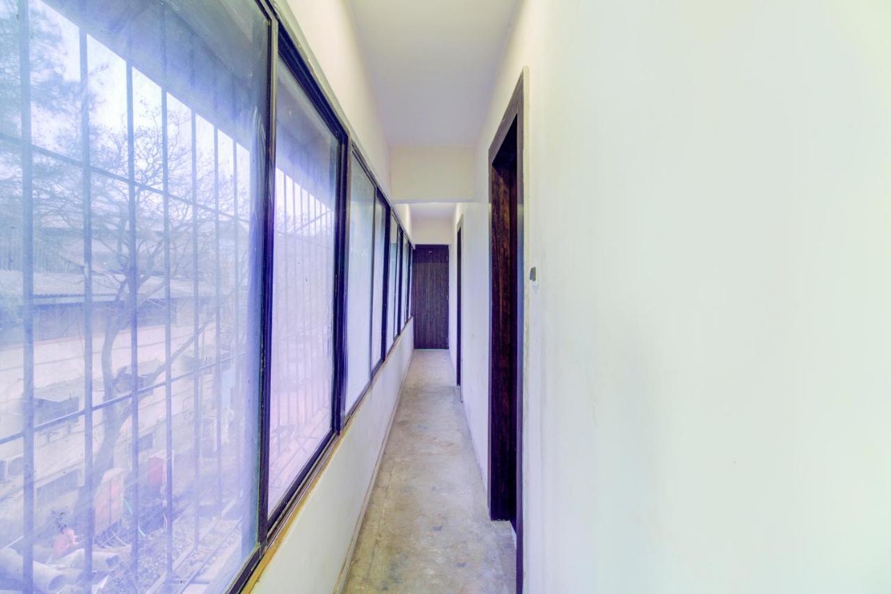 Oyo 66155 Golden Palace Hotel Mumbai