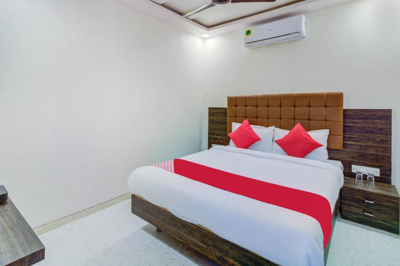 Oyo 66155 Golden Palace 3* Mumbai