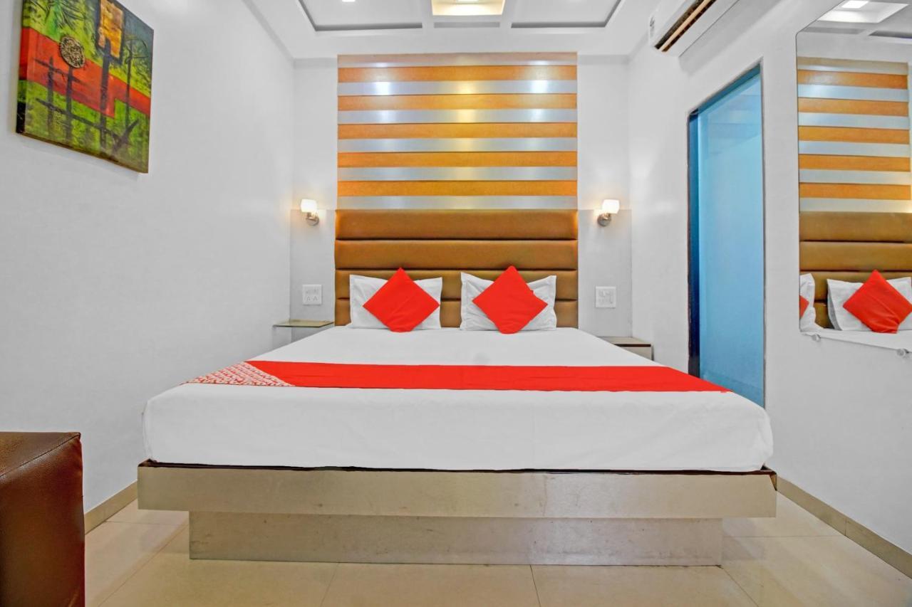 Hotel Flagship 83490 Hotel Bently Palace Mumbai