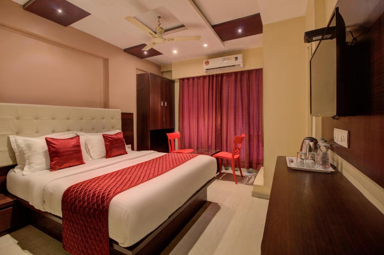 Malad Opposite Malad Railway Station Hotel Mumbai