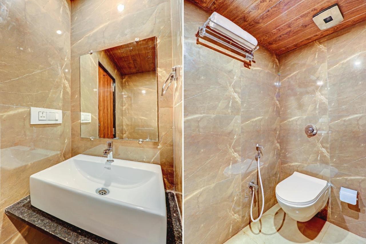 Hotel Capital O 79228 Peninsula Suites 3*
