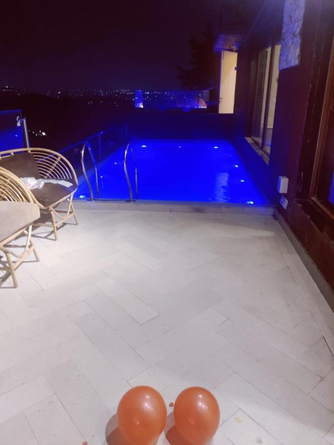 Lazy Moose Villas * Mumbai