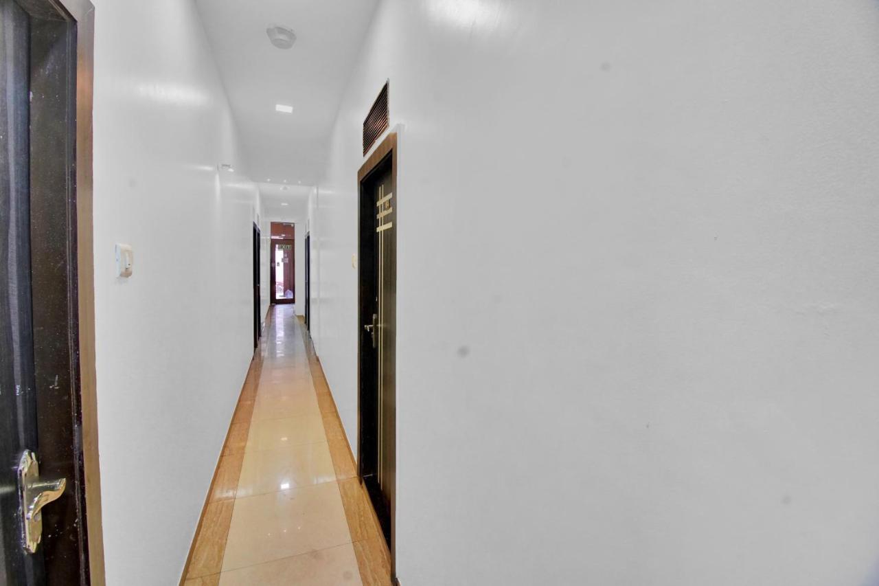 Flagship 83490 Hotel Bently Palace 3*