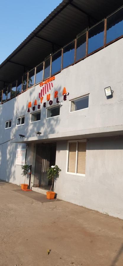 Hostel Mayura Aureole Coliving *