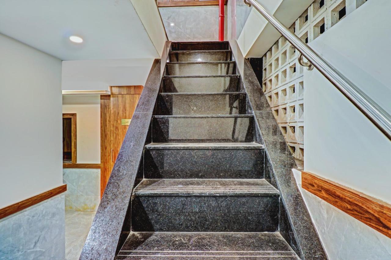 Hotel Capital O 79228 Peninsula Suites 3*