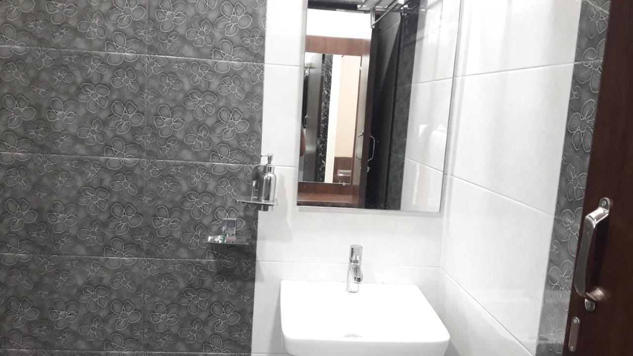 Hotel Shine Hospitality Empire Mumbai