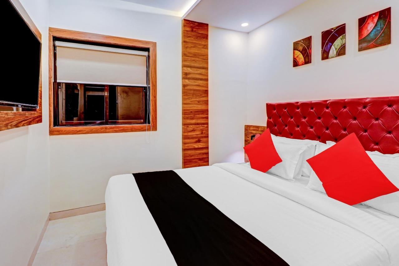 Capital O 79228 Peninsula Suites Mumbai