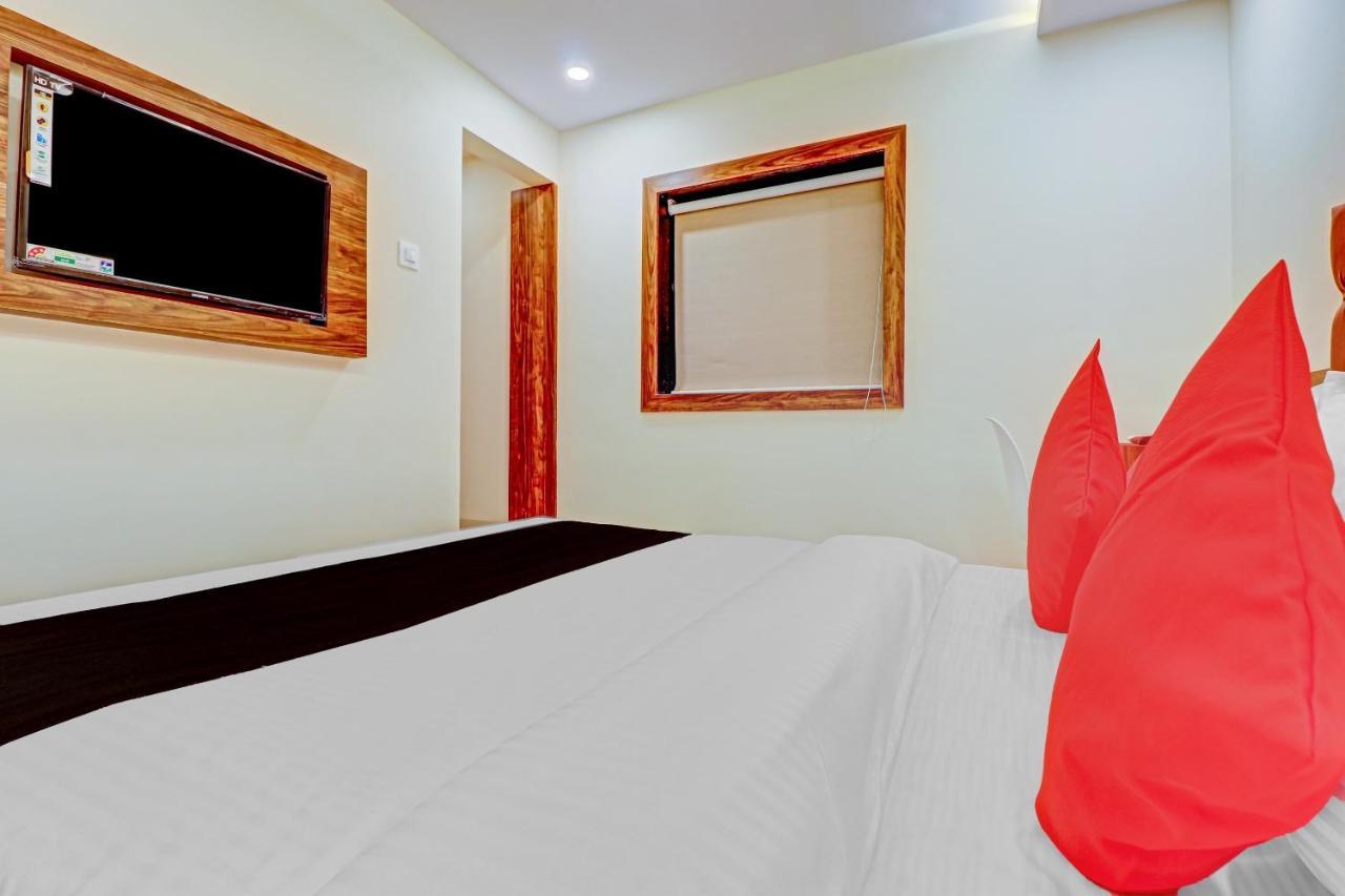 Capital O 79228 Peninsula Suites Mumbai