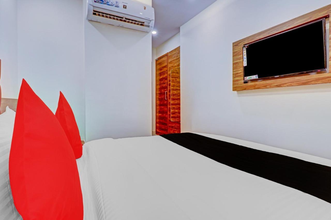 Capital O 79228 Peninsula Suites Mumbai