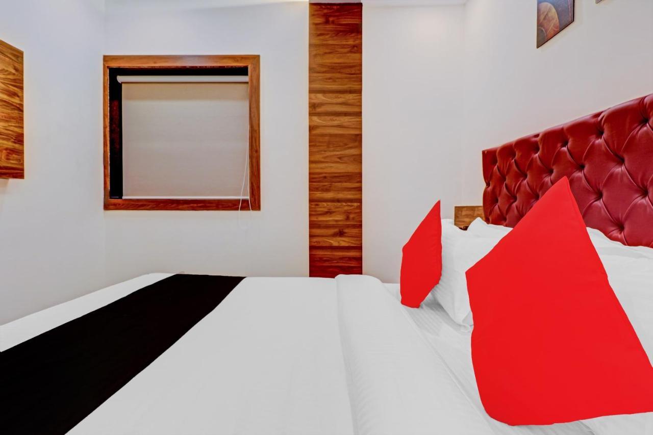 Hotel Capital O 79228 Peninsula Suites Mumbai